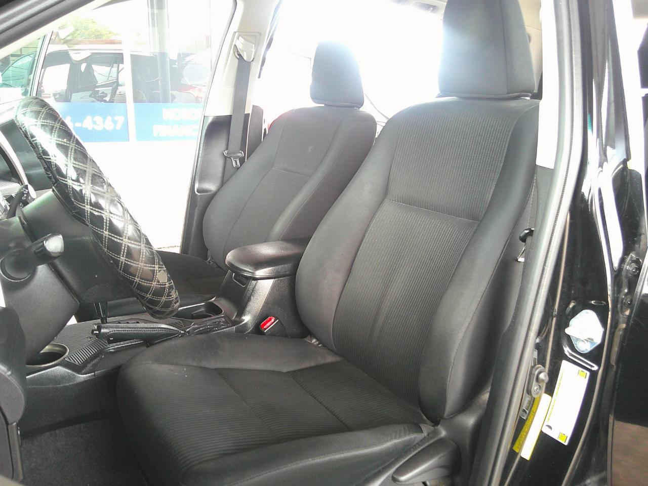Toyota RAV4 FWD 4dr LE (Natl) 2015