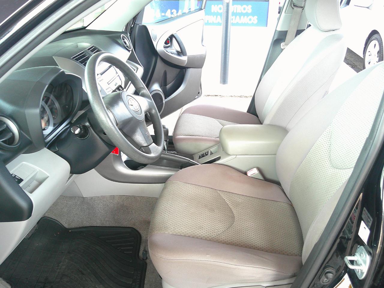 Toyota RAV4 2WD 4dr 4-cyl (Natl) 2007