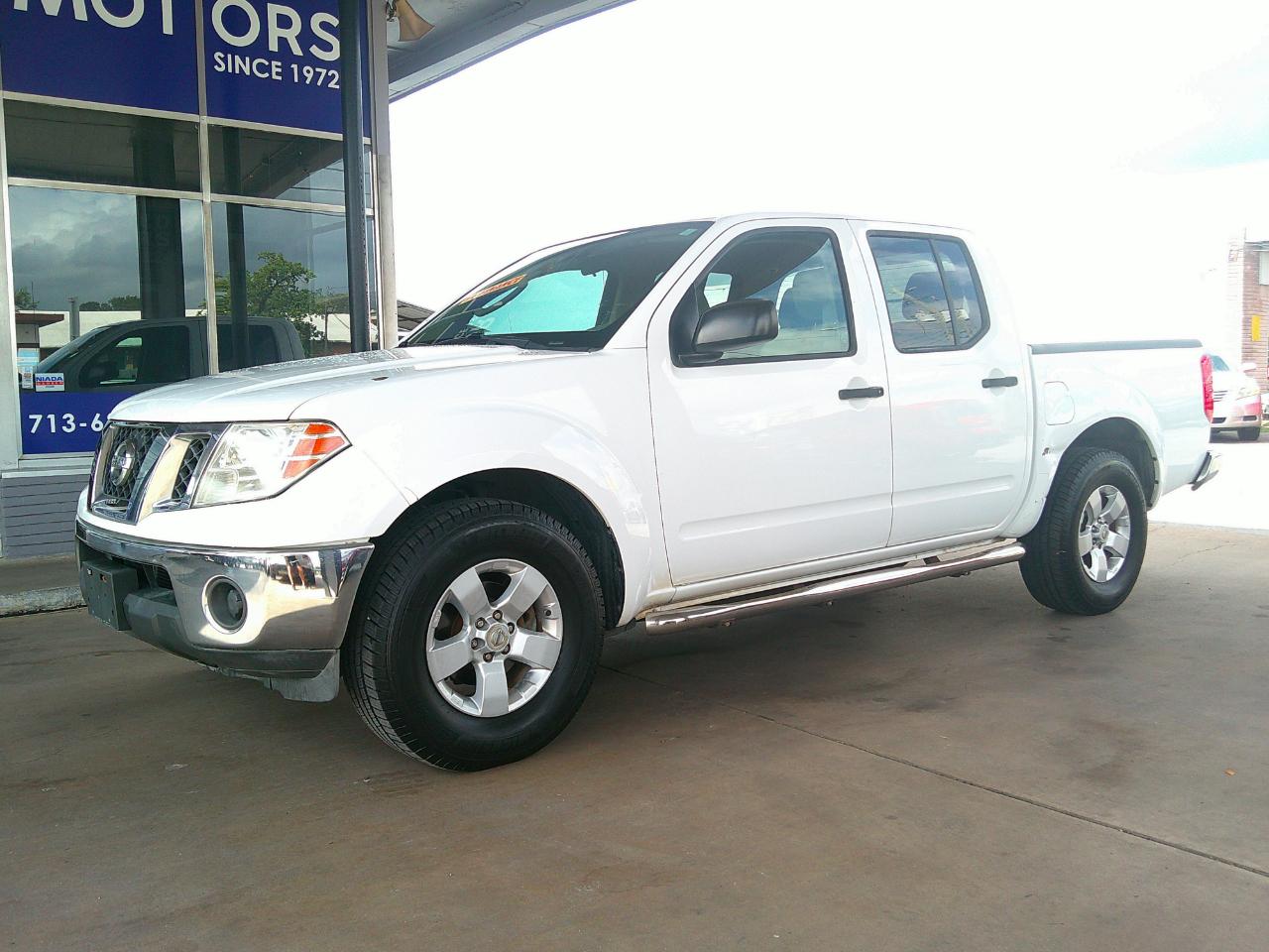 2010 Nissan Frontier 2WD Crew Cab SWB Auto SE