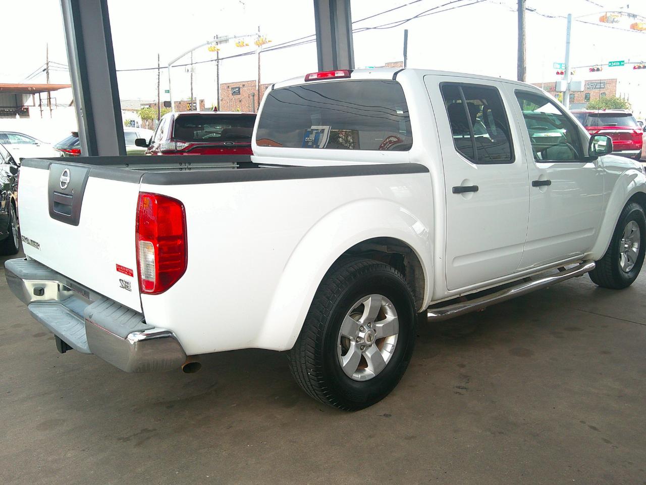 Nissan Frontier 2WD Crew Cab SWB Auto SE 2010