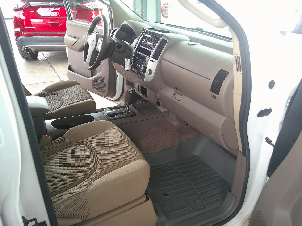 Nissan Frontier 2WD Crew Cab SWB Auto SE 2010