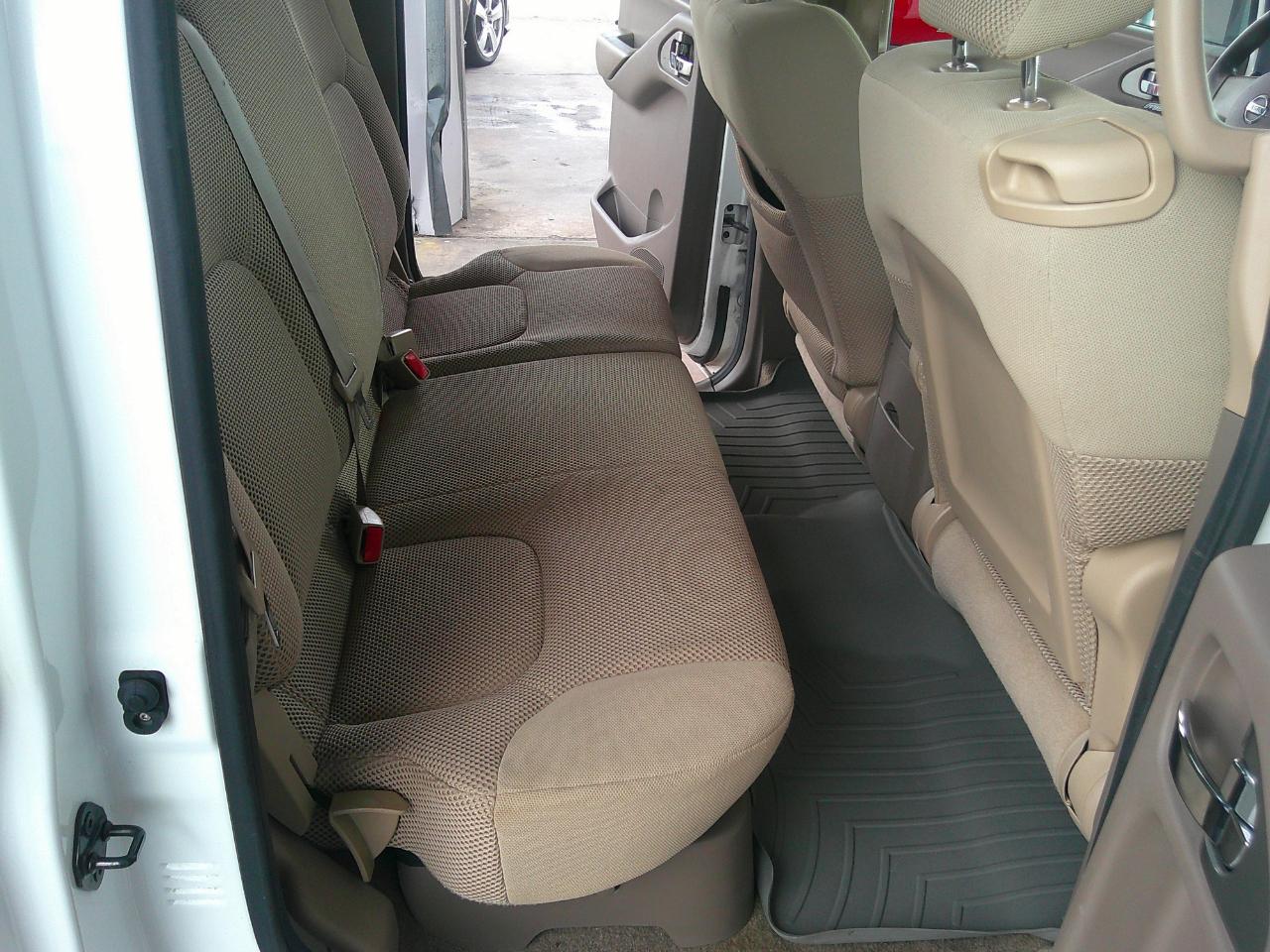 Nissan Frontier 2WD Crew Cab SWB Auto SE 2010