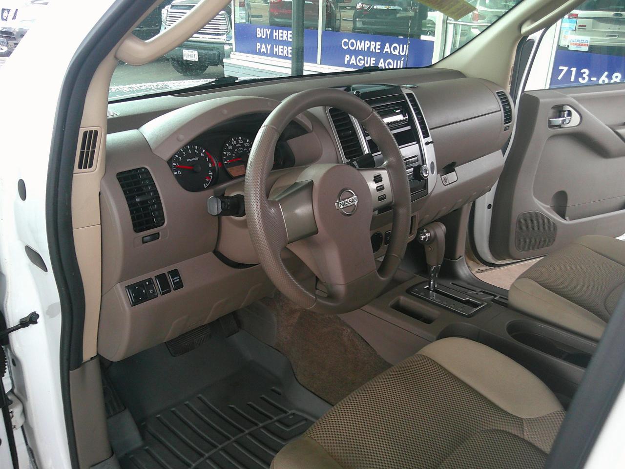 Nissan Frontier 2WD Crew Cab SWB Auto SE 2010