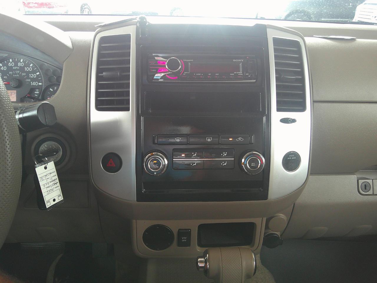 Nissan Frontier 2WD Crew Cab SWB Auto SE 2010