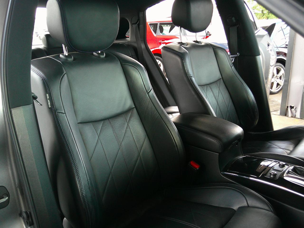 Infiniti QX70 AWD 4dr 2015