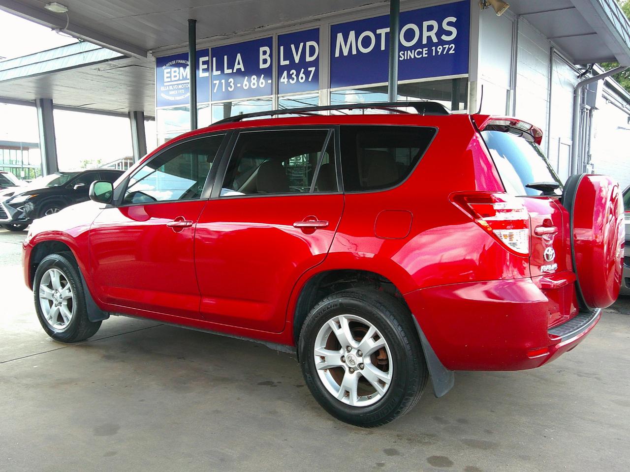 Toyota RAV4 FWD 4dr I4 (Natl) 2012