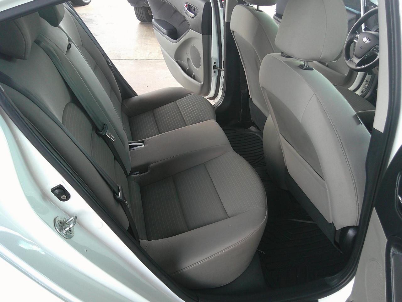 Kia Forte 4dr Sdn Auto LX 2016