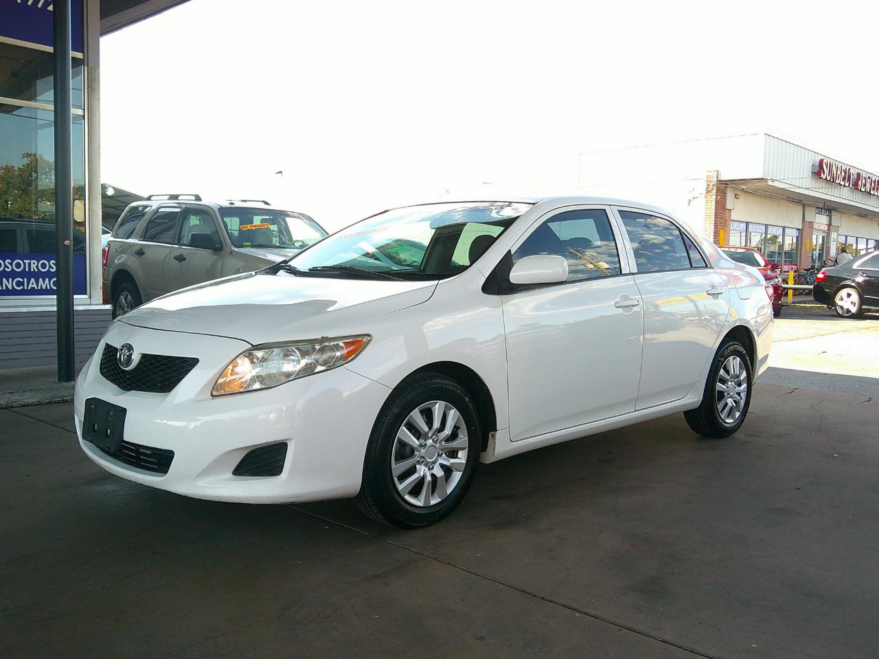 2010 Toyota Corolla 4dr Sdn Man (Natl)