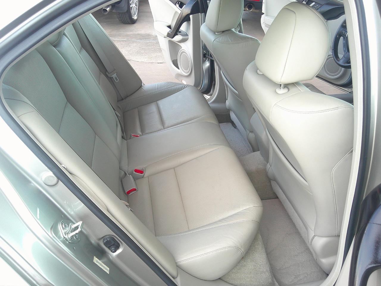 Acura TSX 4dr Sdn Auto 2009