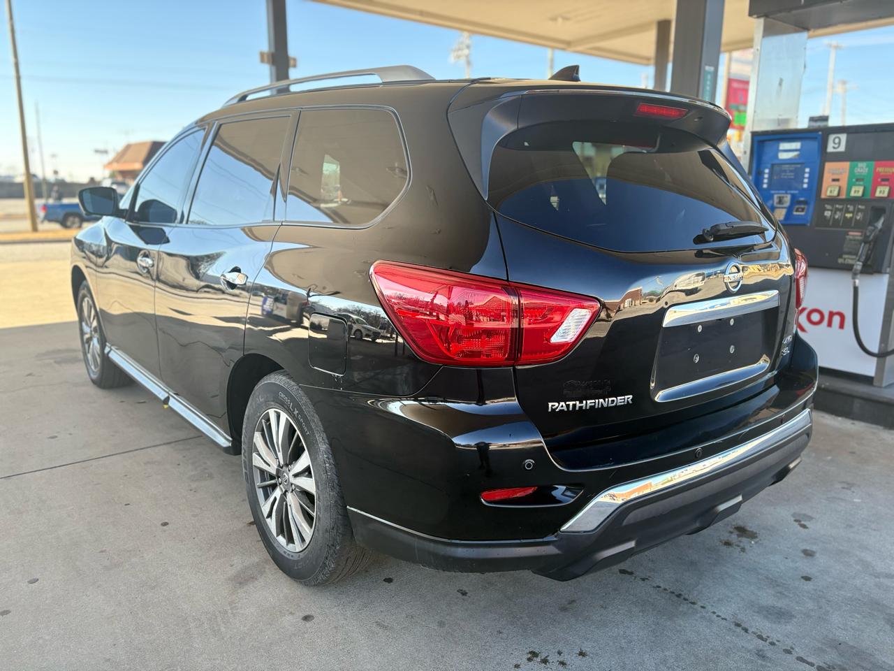 Nissan Pathfinder SL 4WD 2020