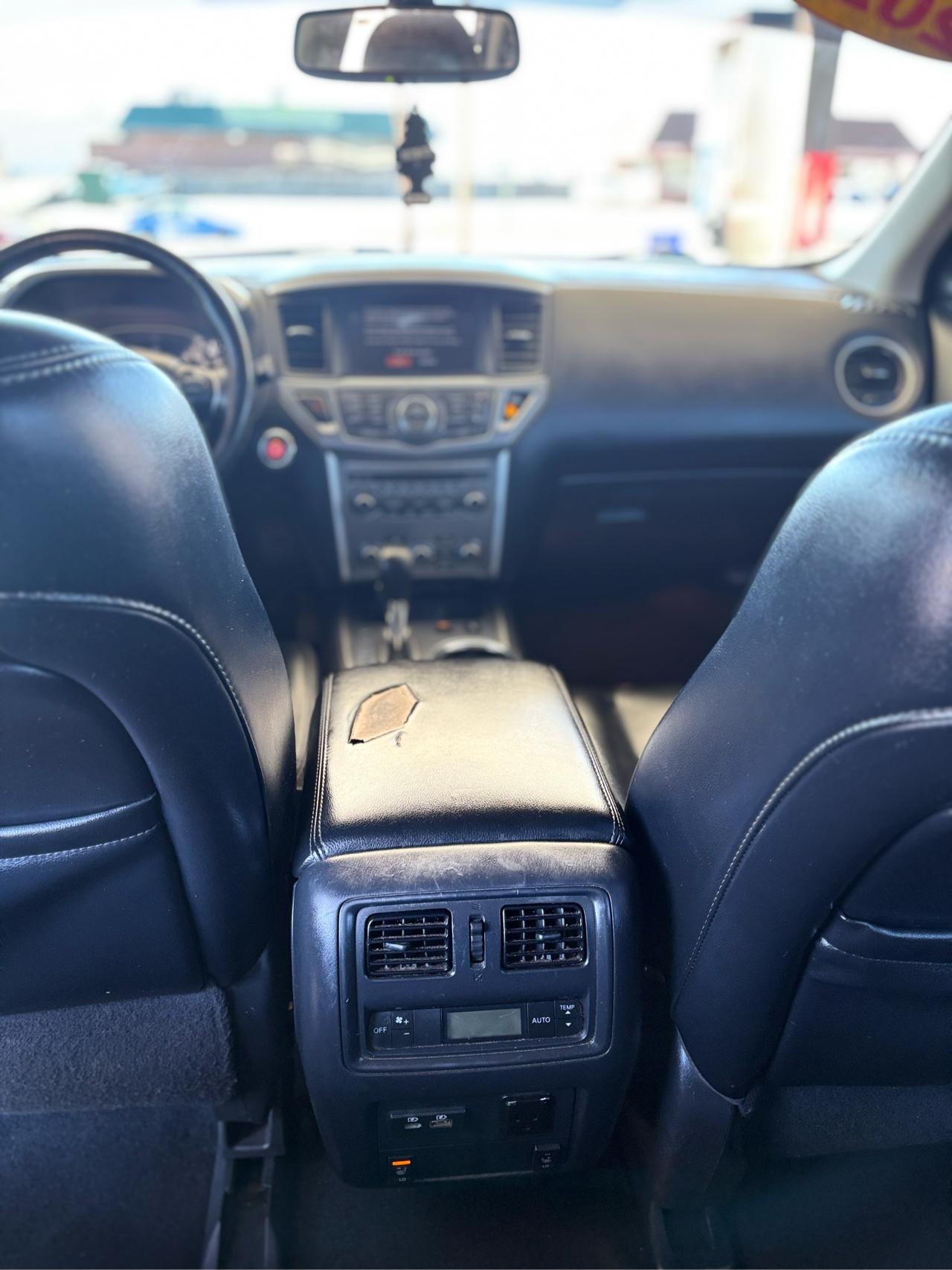 Nissan Pathfinder SL 4WD 2020