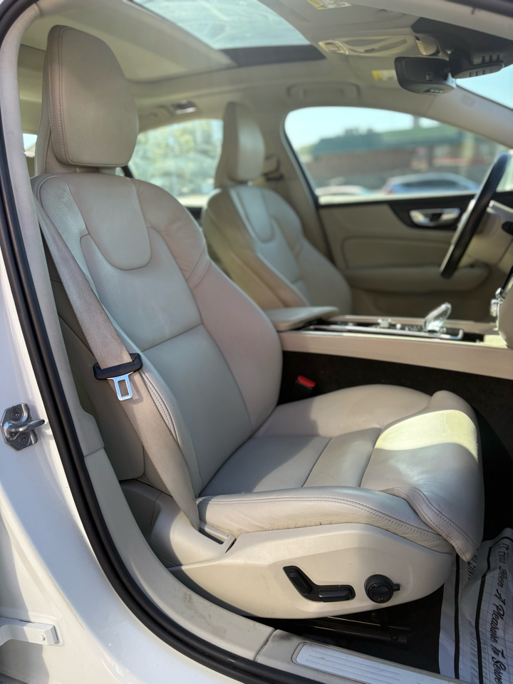 Volvo S60 B5 Inscription Hybrid 2022 Volvo S60 B5 Inscription Hybrid 2022