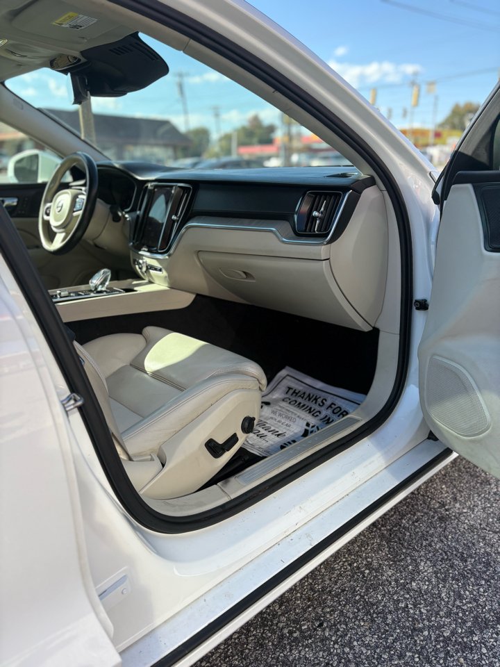 Volvo S60 B5 Inscription Hybrid 2022 Volvo S60 B5 Inscription Hybrid 2022