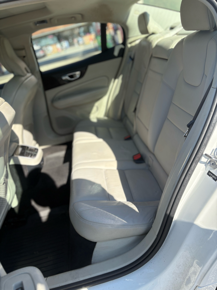 Volvo S60 B5 Inscription Hybrid 2022 Volvo S60 B5 Inscription Hybrid 2022