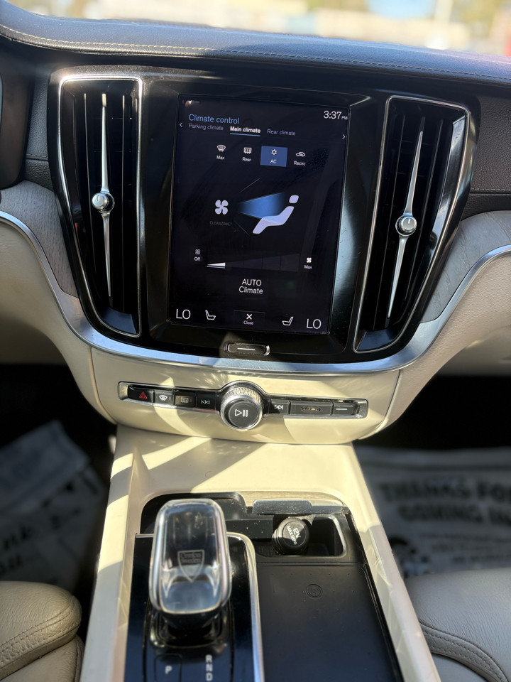 Volvo S60 B5 Inscription Hybrid 2022 Volvo S60 B5 Inscription Hybrid 2022