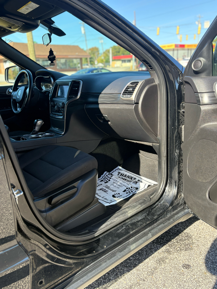 Jeep Grand Cherokee Laredo 4WD 2020 Jeep Grand Cherokee Laredo 4WD 2020