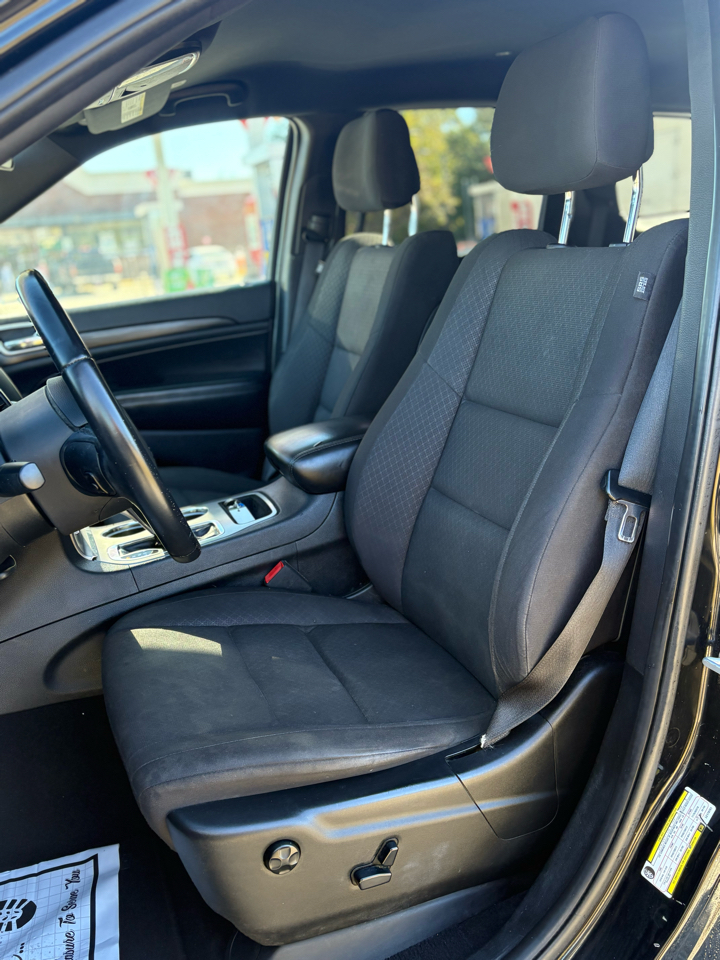 Jeep Grand Cherokee Laredo 4WD 2020 Jeep Grand Cherokee Laredo 4WD 2020