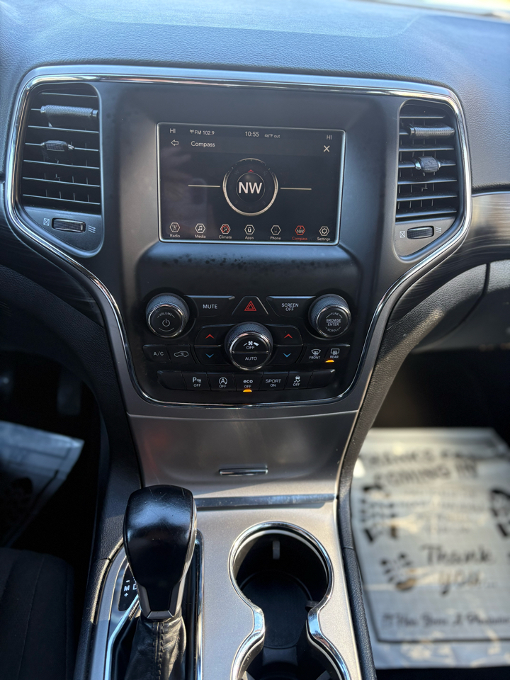 Jeep Grand Cherokee Laredo 4WD 2020 Jeep Grand Cherokee Laredo 4WD 2020