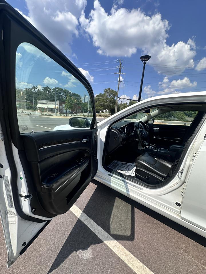 Chrysler 300  2020