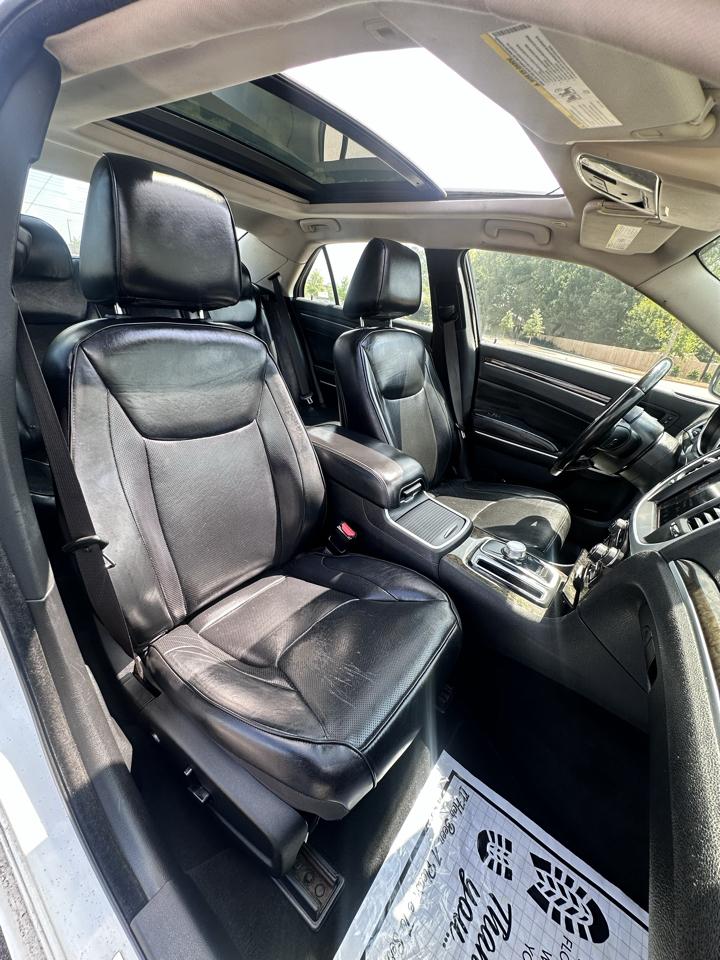 Chrysler 300  2020