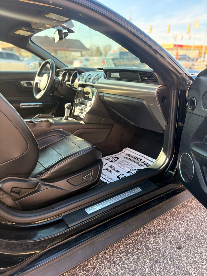 Ford MUSTANG GT  2015