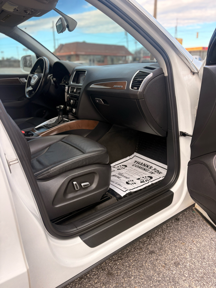 Audi Q5 2.0T Premium quattro 2016