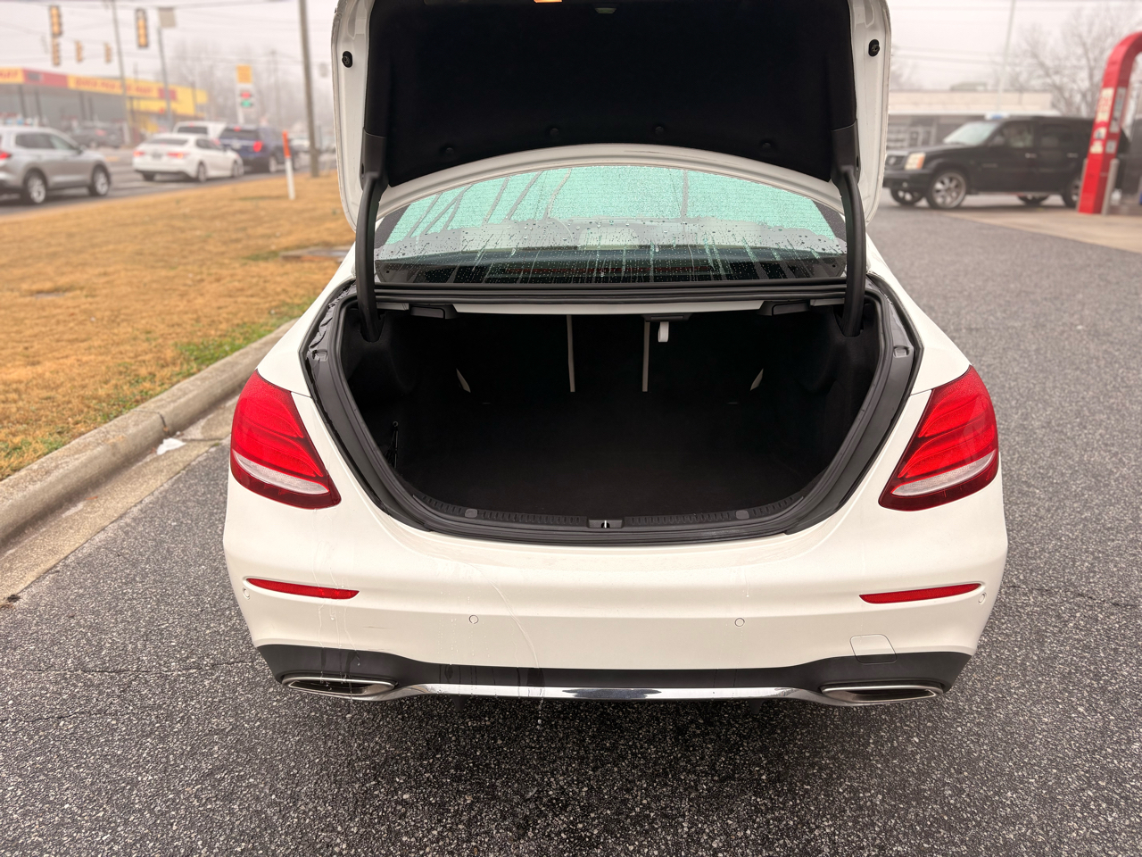 Mercedes-Benz E-Class E300 Luxury Sedan 2017