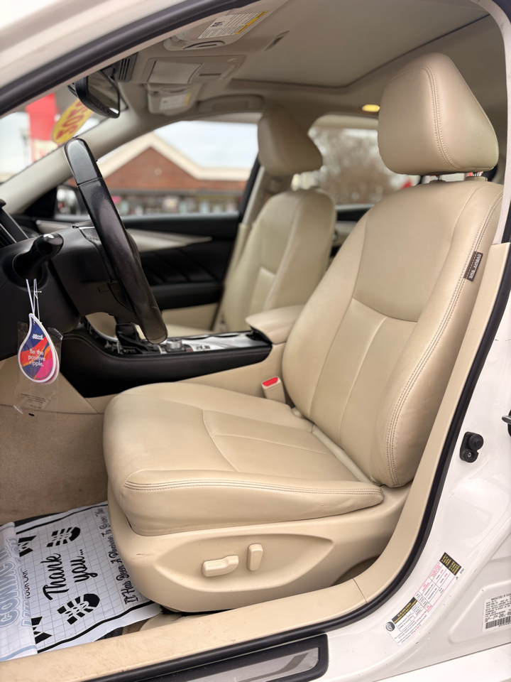 Infiniti Q50 3.0t LUXE 2020