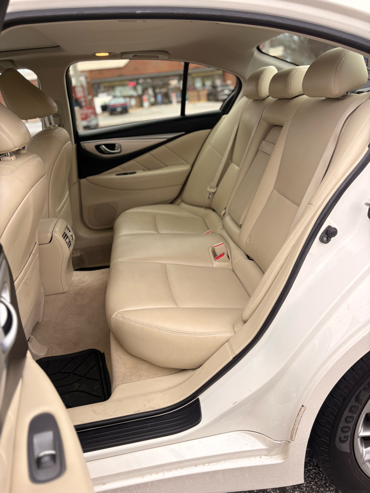 Infiniti Q50 3.0t LUXE 2020