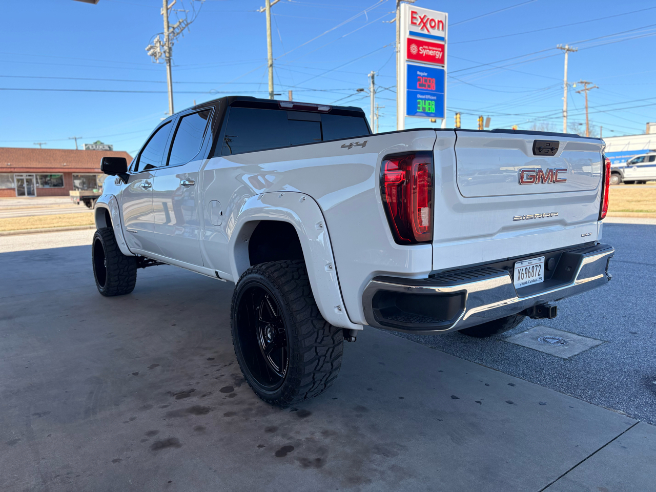 GMC Sierra 1500 SLT Crew Cab 4WD 2022