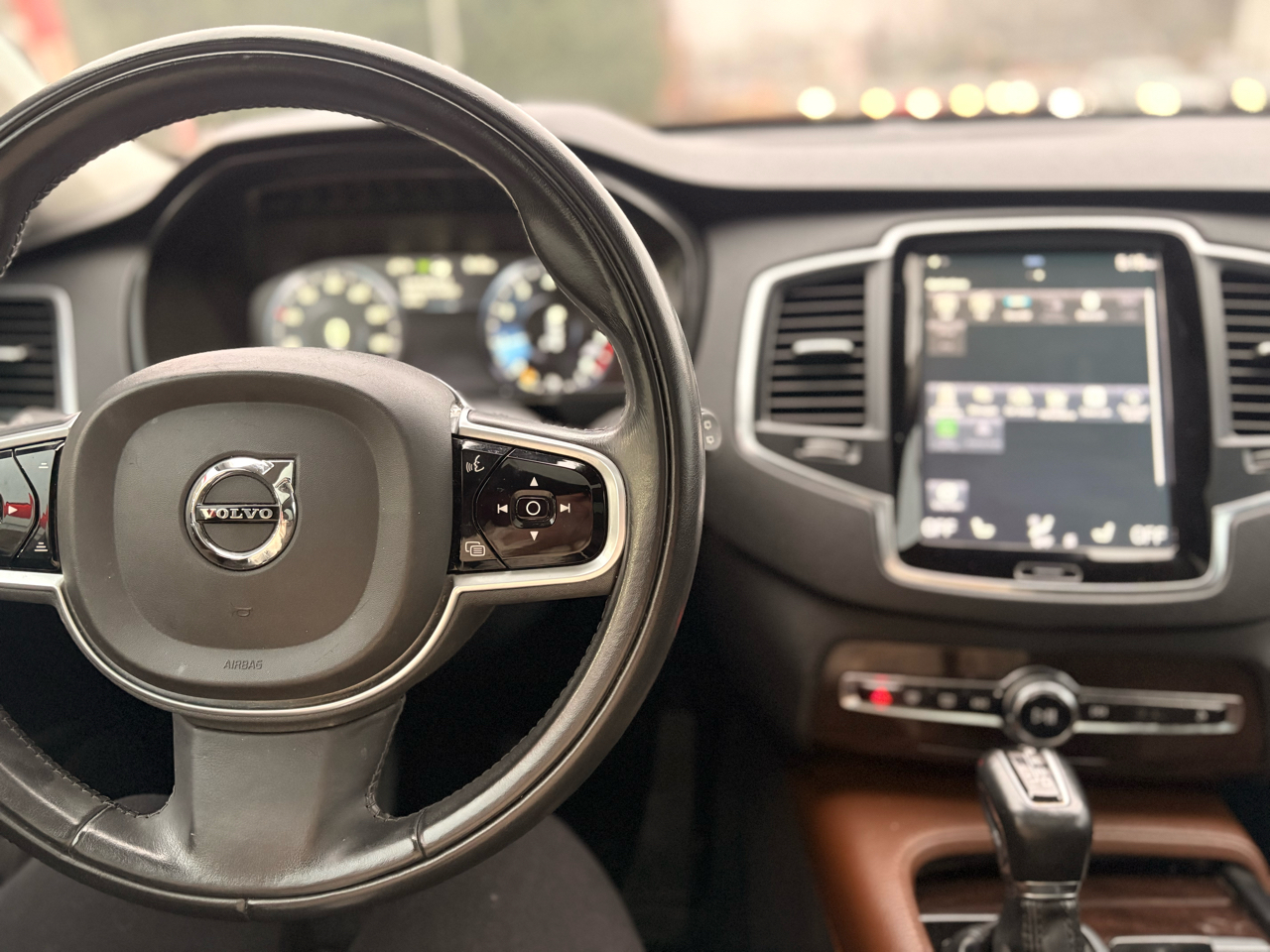 Volvo XC90 T6 Momentum AWD 2019