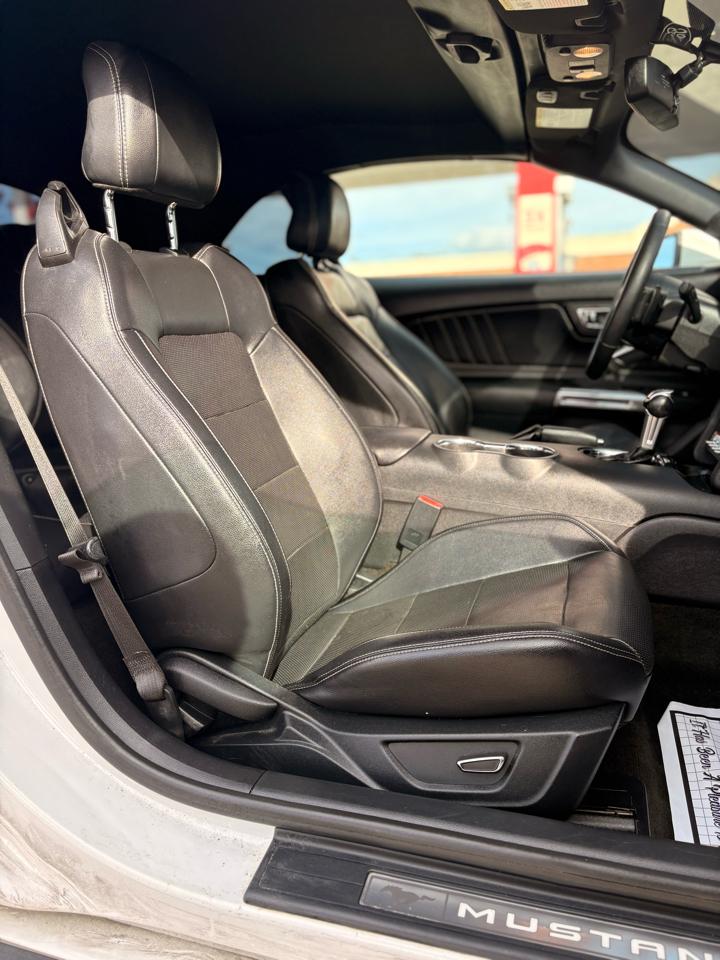 Ford Mustang GT convertible 2015