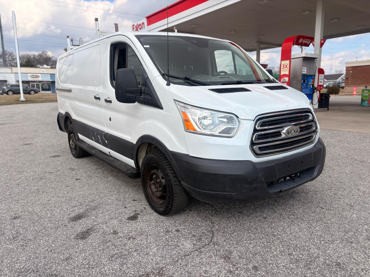 Ford Transit 250 Van Low Roof w/Sliding Pass. 130-in. WB 2019