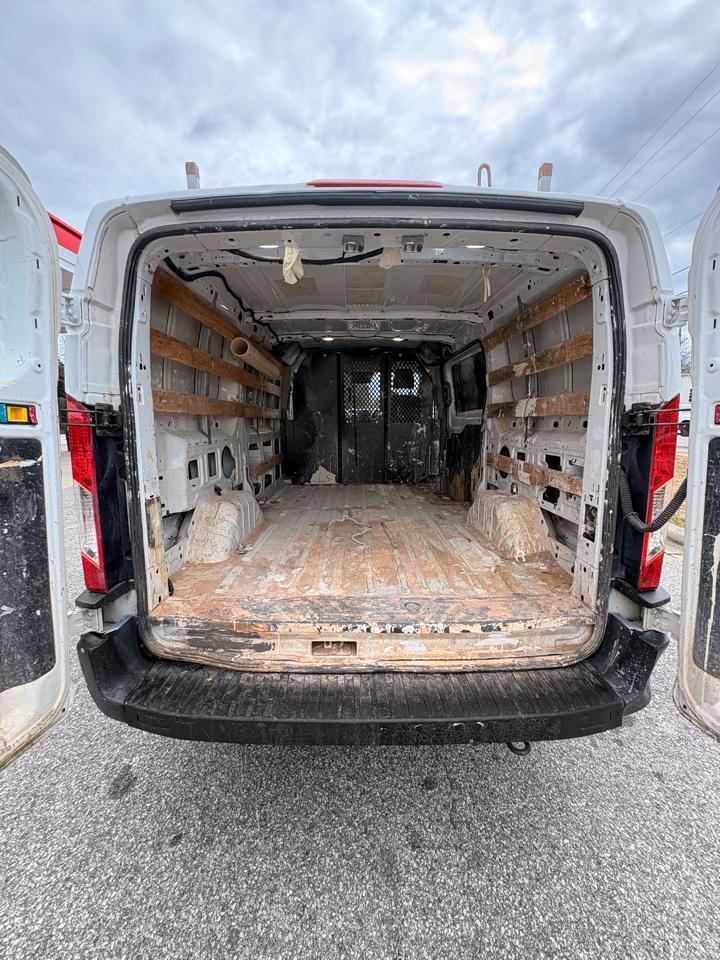 Ford Transit 250 Van Low Roof w/Sliding Pass. 130-in. WB 2019