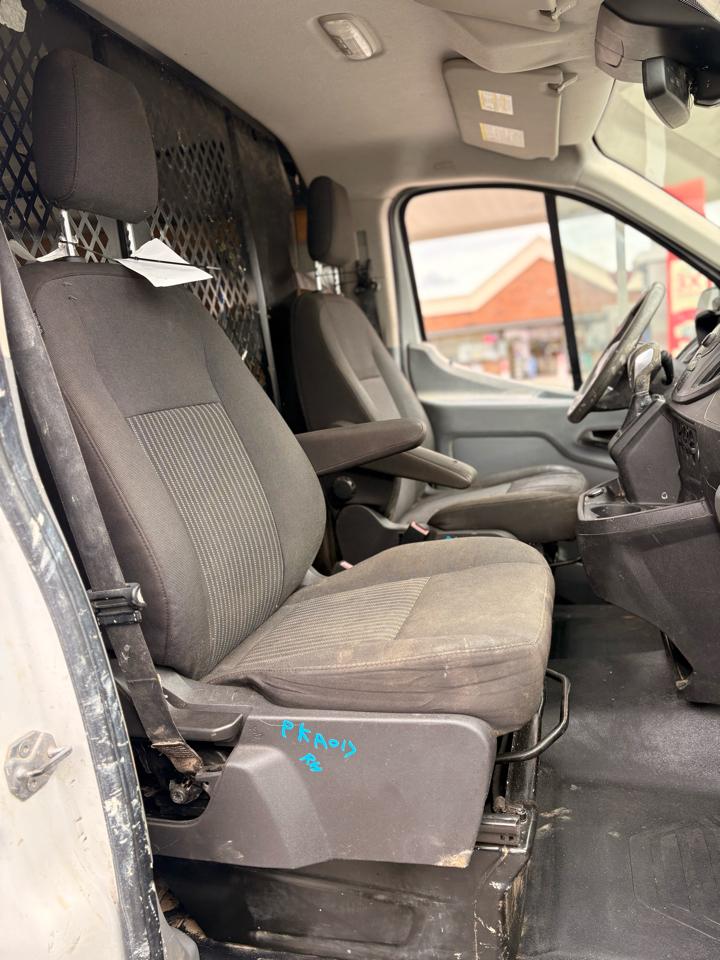 Ford Transit 250 Van Low Roof w/Sliding Pass. 130-in. WB 2019