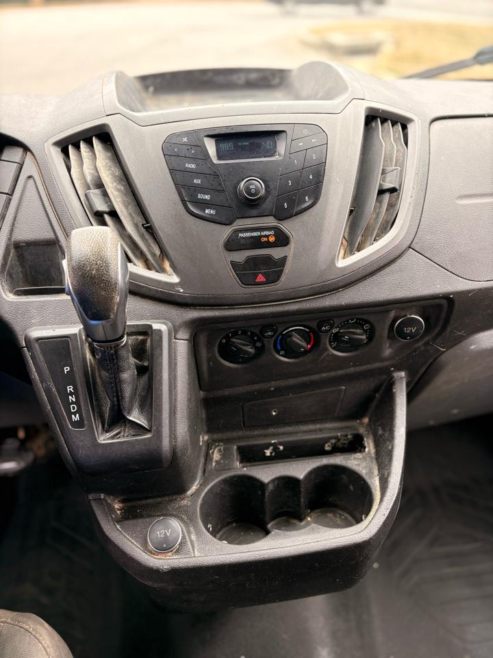 Ford Transit 250 Van Low Roof w/Sliding Pass. 130-in. WB 2019