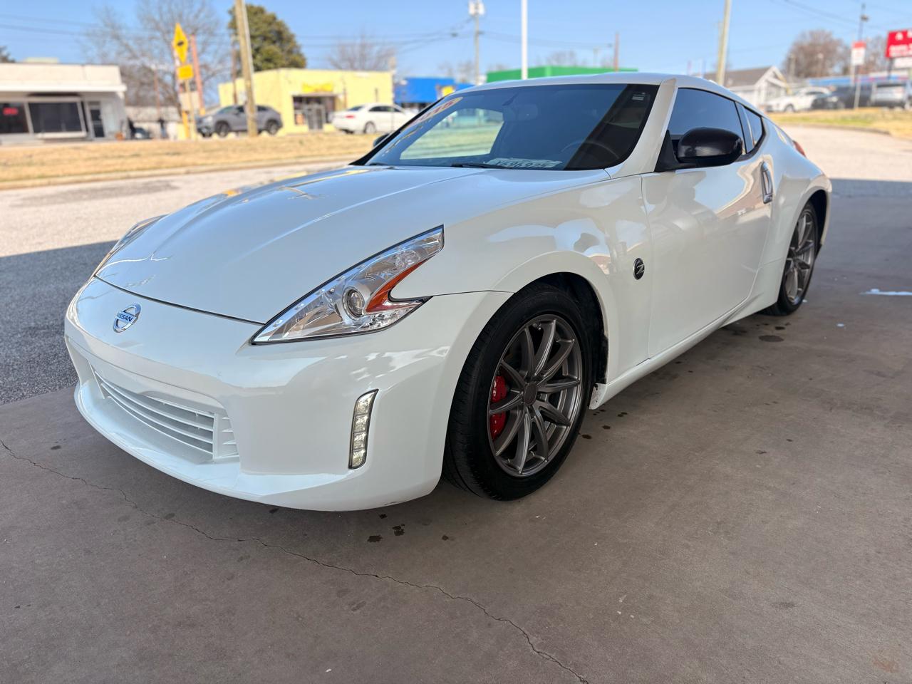 Nissan Z 370Z Coupe Touring 6MT 2015