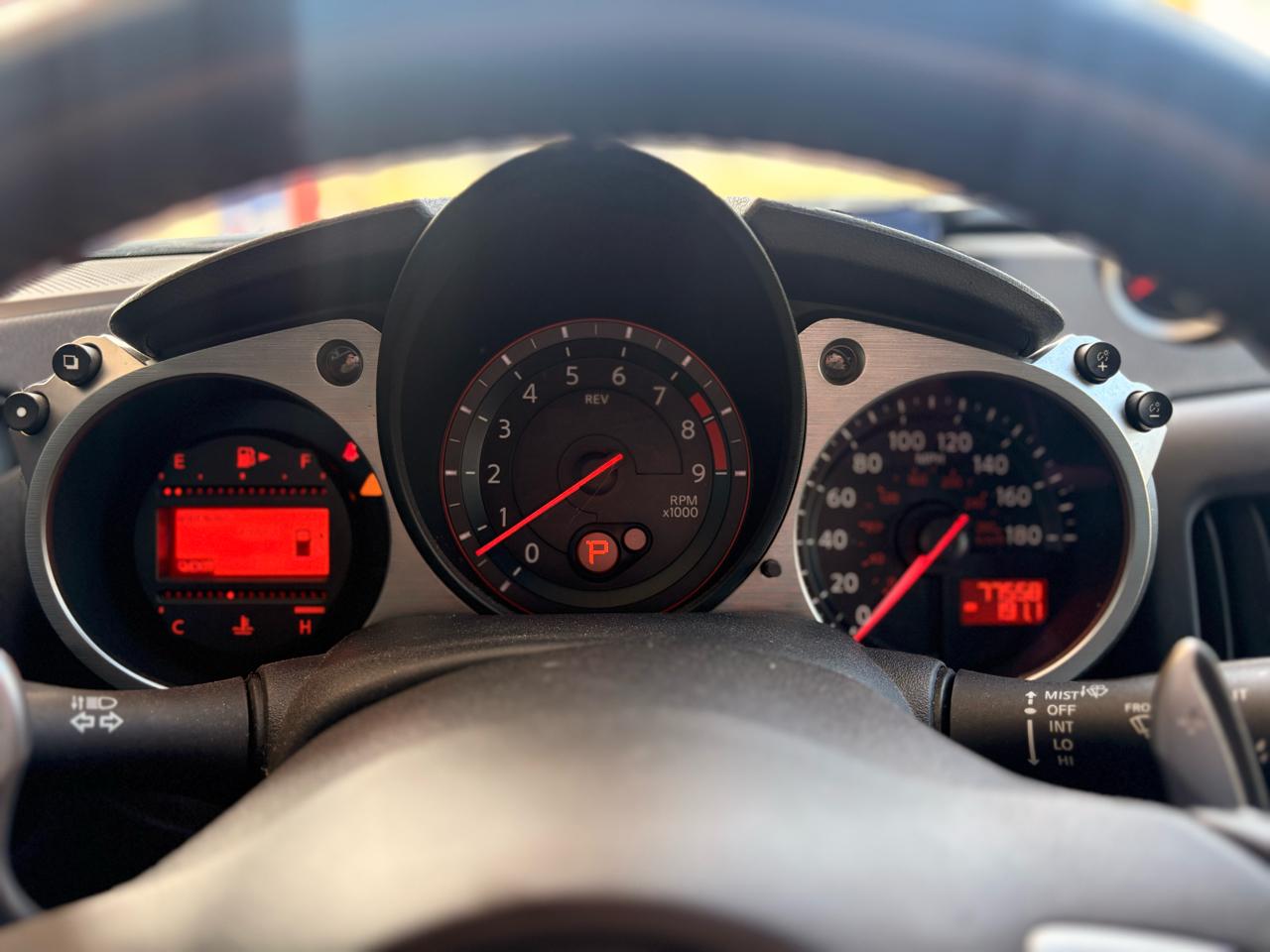 Nissan Z 370Z Coupe Touring 6MT 2015