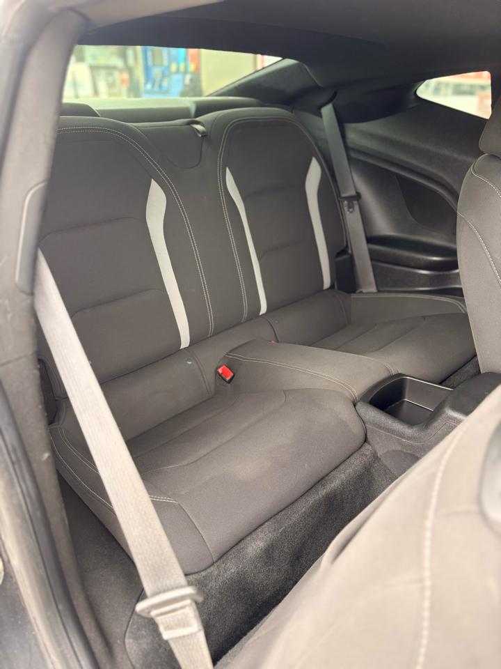 Chevrolet Camaro 1LT Coupe 8A 2018