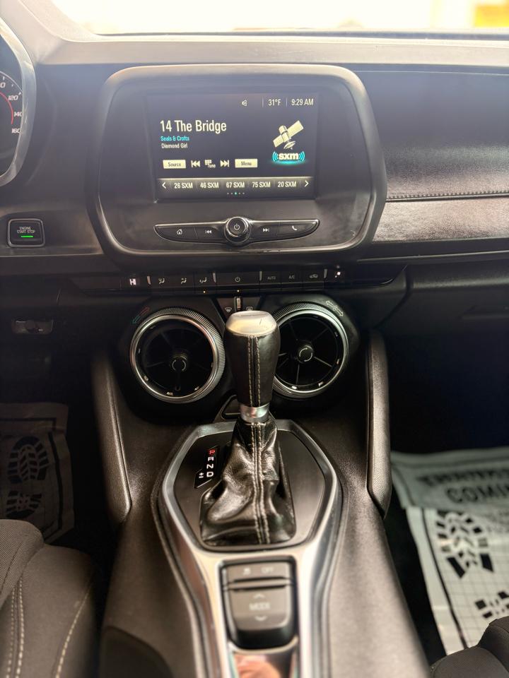 Chevrolet Camaro 1LT Coupe 8A 2018