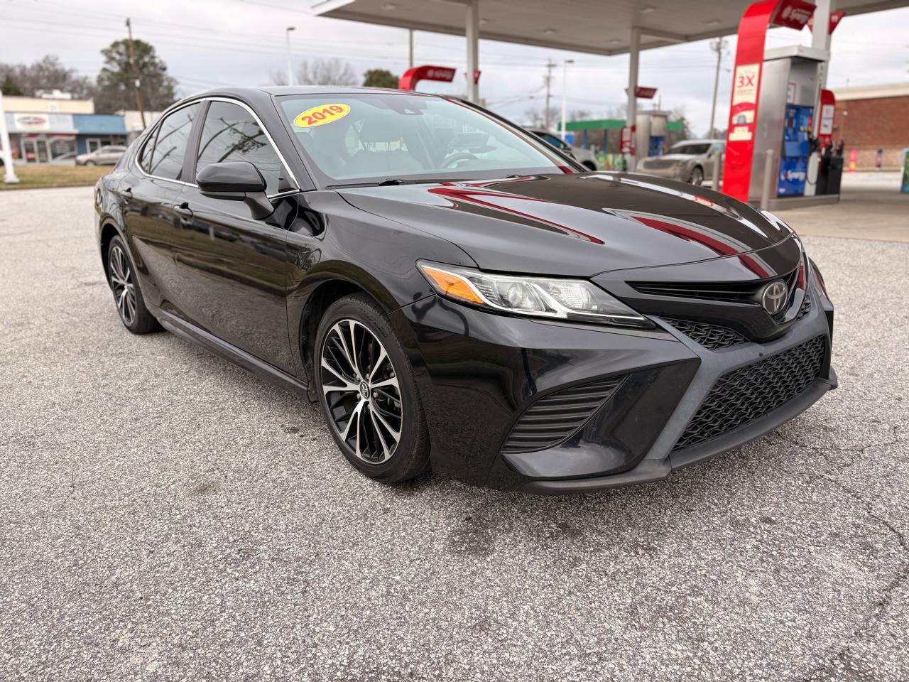 2019 Toyota Camry XLE