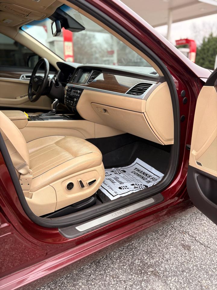 Hyundai Genesis 3.8L 2015