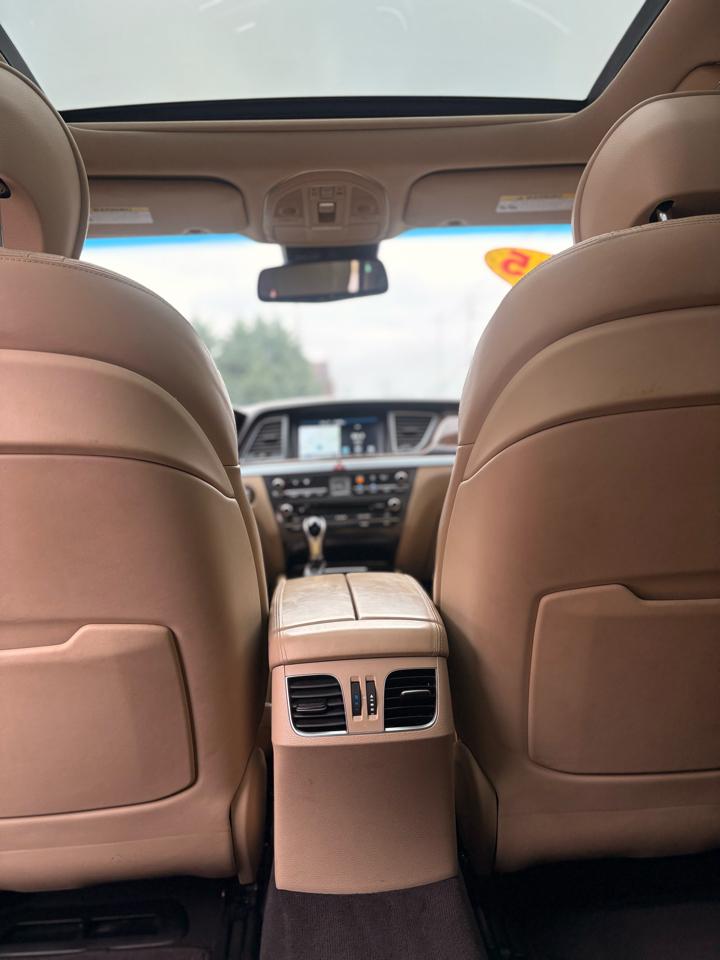 Hyundai Genesis 3.8L 2015