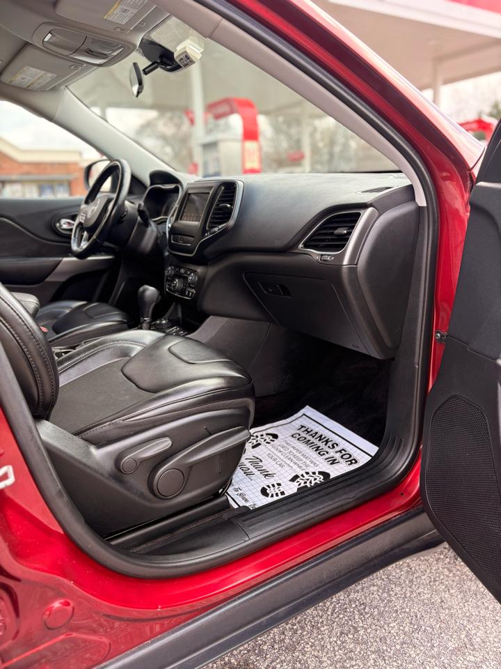 Jeep Cherokee Latitude Plus 4WD 2019