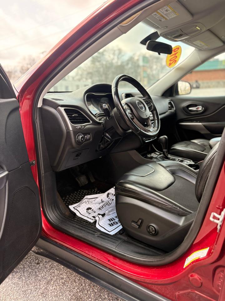 Jeep Cherokee Latitude Plus 4WD 2019