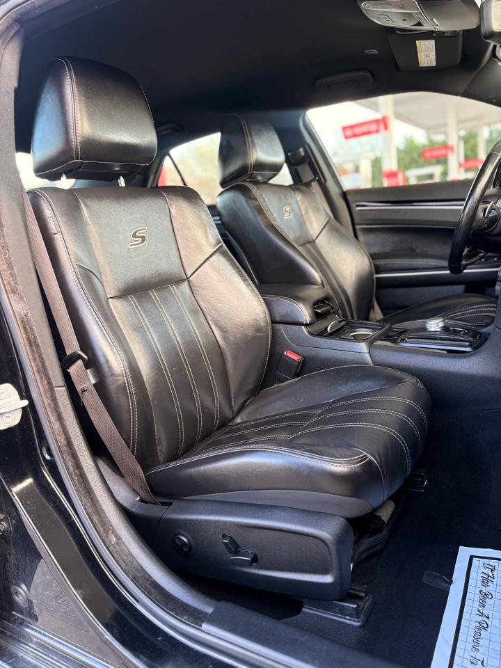 Chrysler 300 S V6 AWD 2019