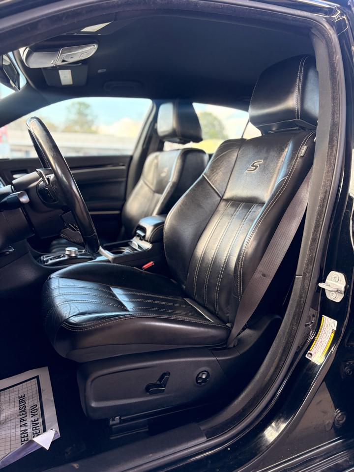 Chrysler 300 S V6 AWD 2019