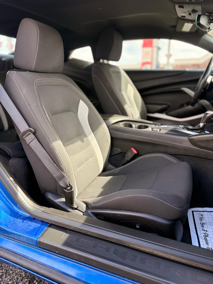 Chevrolet Camaro 1LT Coupe 8A 2018