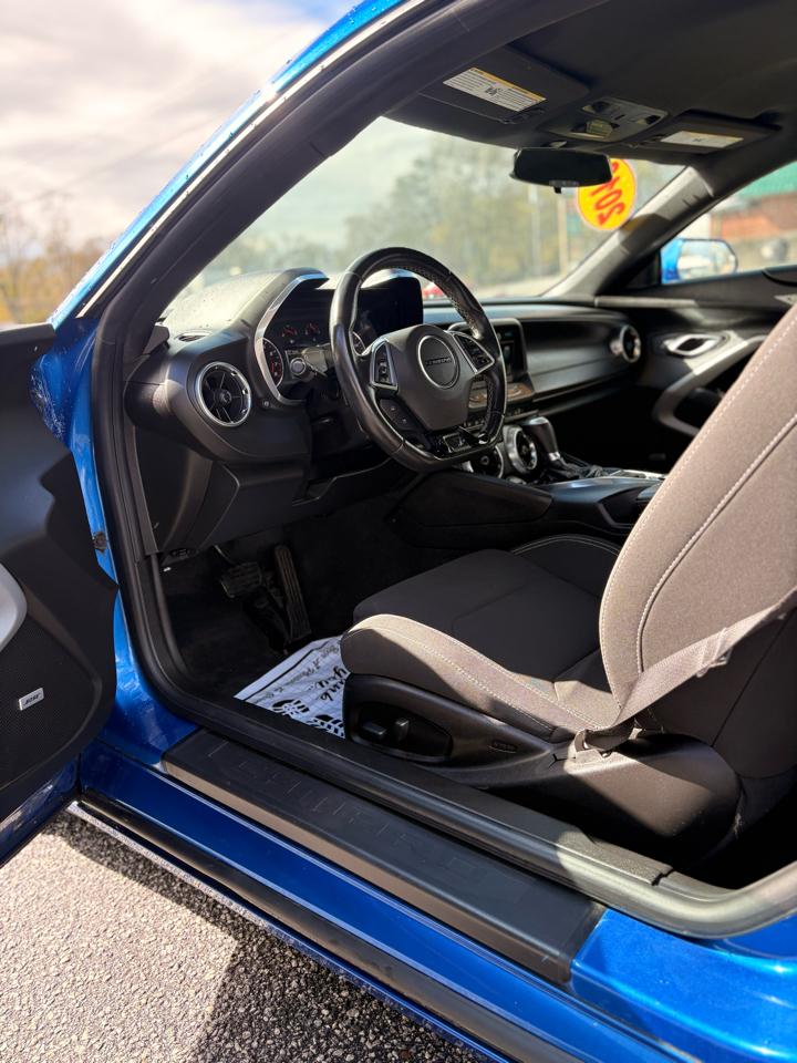 Chevrolet Camaro 1LT Coupe 8A 2018