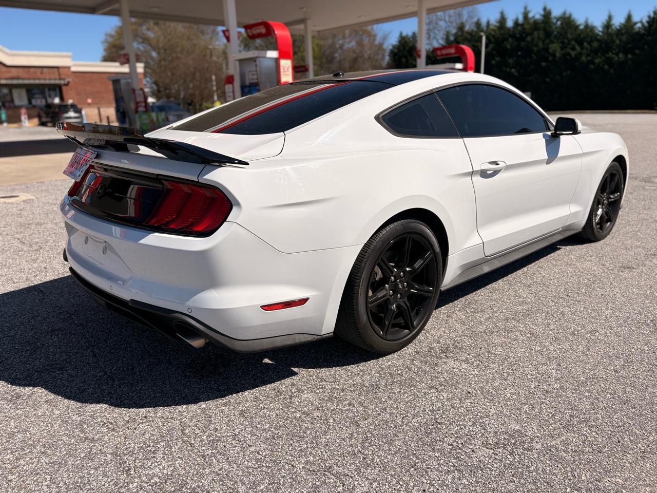 Ford Mustang EcoBoost Coupe 2018